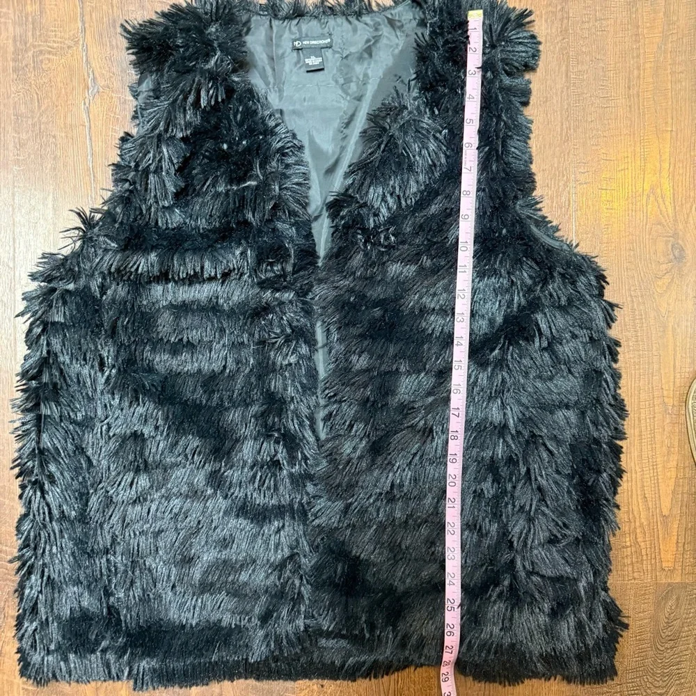 New Directions Black Faux Fur Vest – Soft Textured Layering Piece XL - women’s - Picture 5 of 6